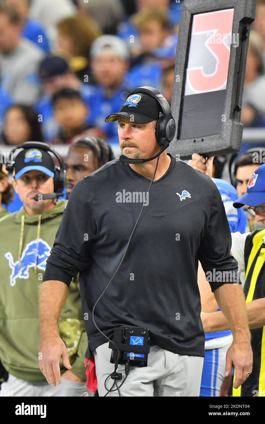 DETROIT, MI NOVEMBER 06Detroit Lions Head Coach Dan Campbell during the game between Green