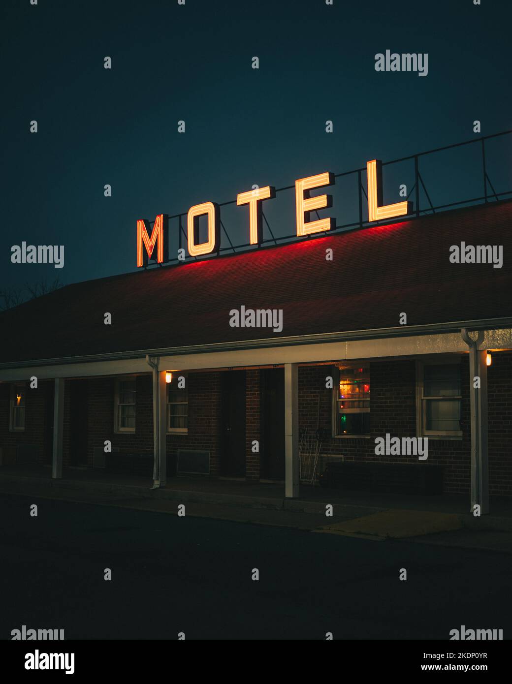 Beltway Motel neon sign at night, Halethorpe, Maryland Stock Photo Alamy