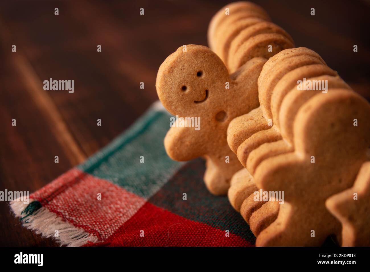 Gingerbread cookies on baking pan hi-res stock photography and images -  Alamy