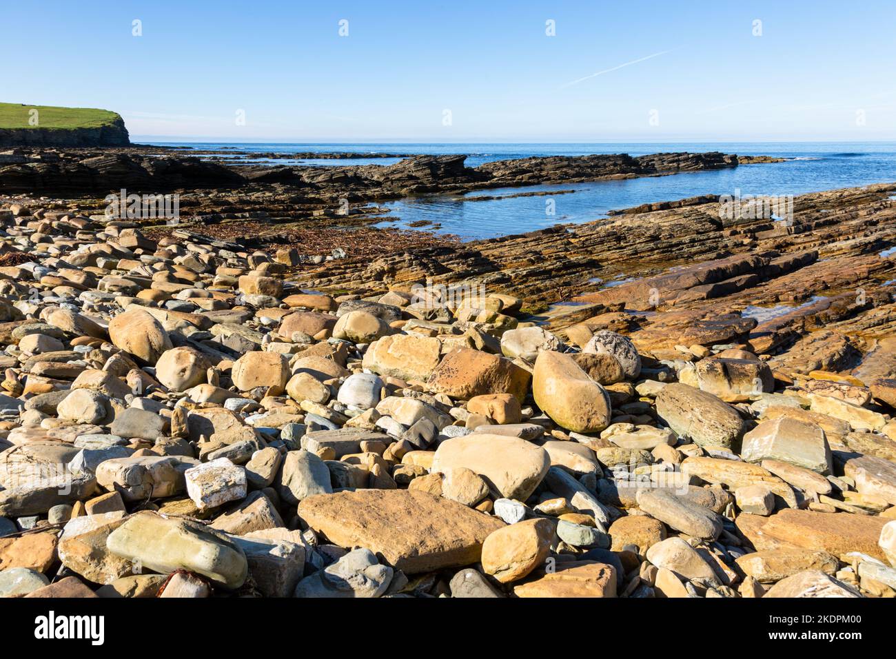 Coastal rock formation, Orkney, UK 2022 Stock Photo - Alamy