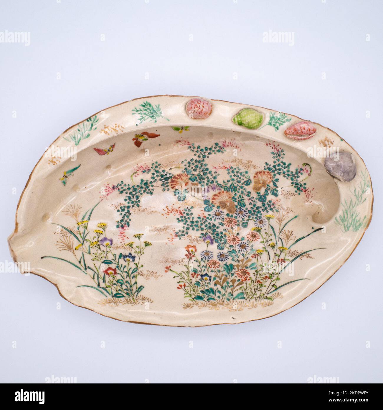 Antique Japanese Kyoto Satsuma Pottery Awabi Abalone Shell Form Dish 25 cm / 10 Stock Photo Alamy