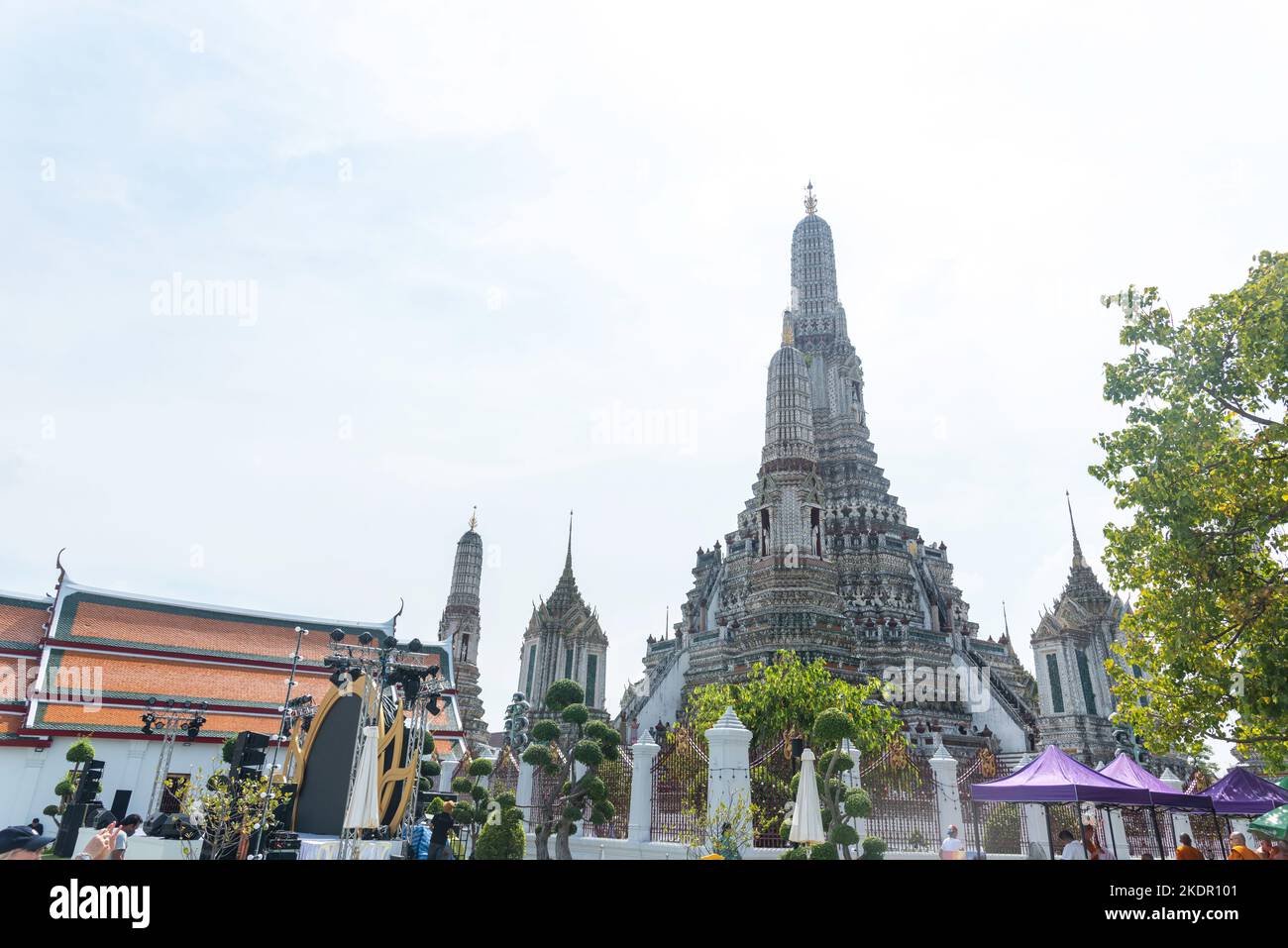 bangkok Tailandia 08-11-2022,  Wat Arun es un templo budista en Bangkok, Tailandia. El templo está localizado en el distrito Stock Photo