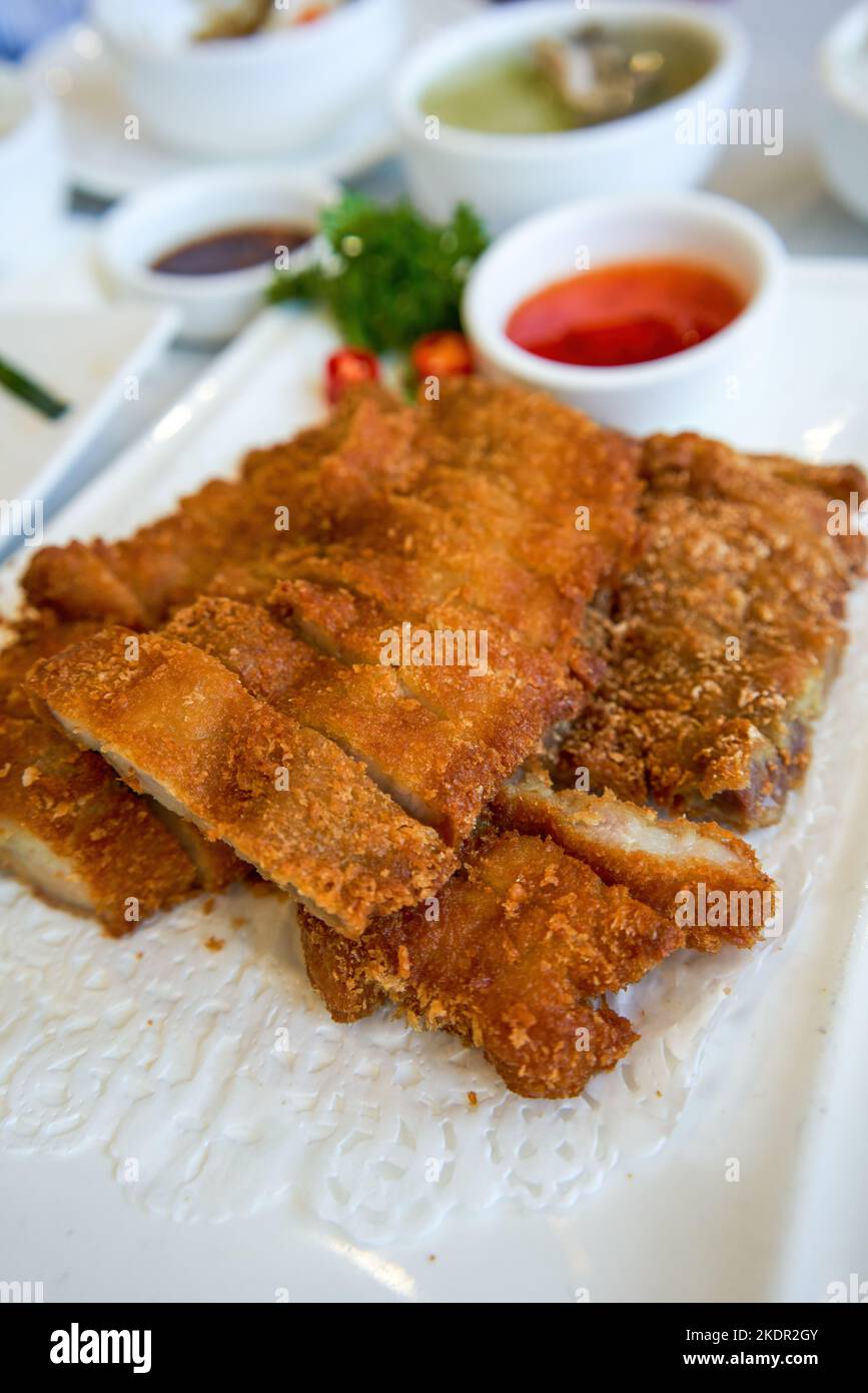 A delicious Chinese dish, crispy fried pork Stock Photo - Alamy