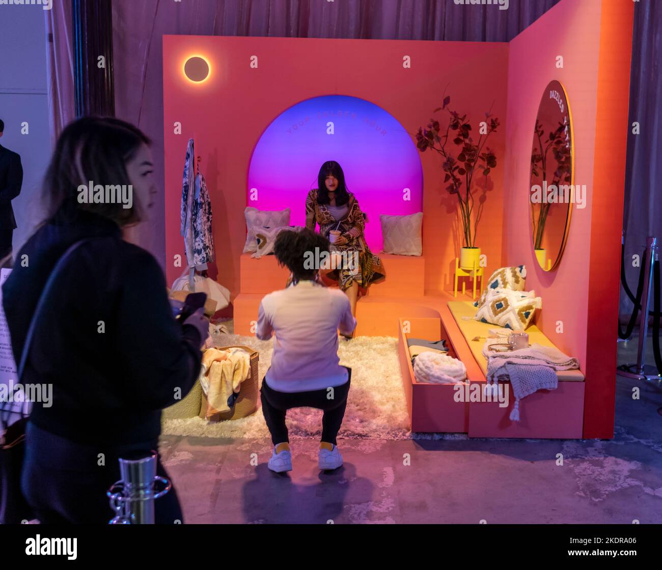 Shein x klarna wonderland hi-res stock photography and images - Alamy