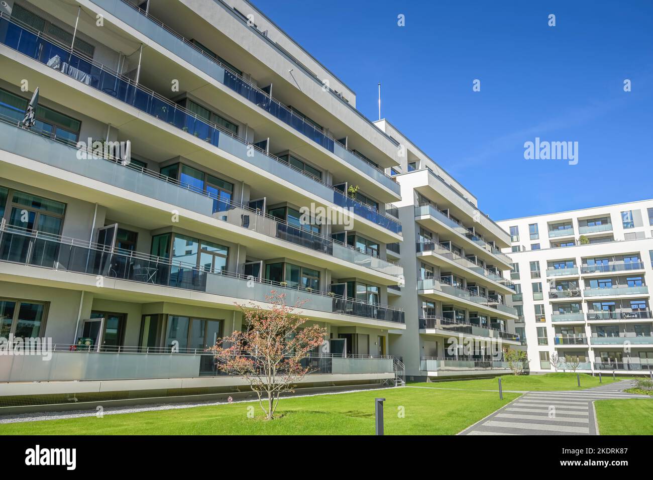 Sophie Charlotten Strasse 92