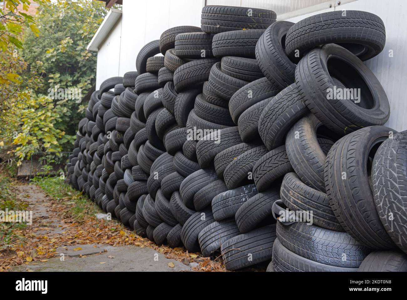 Road tires hires stock photography and images Alamy