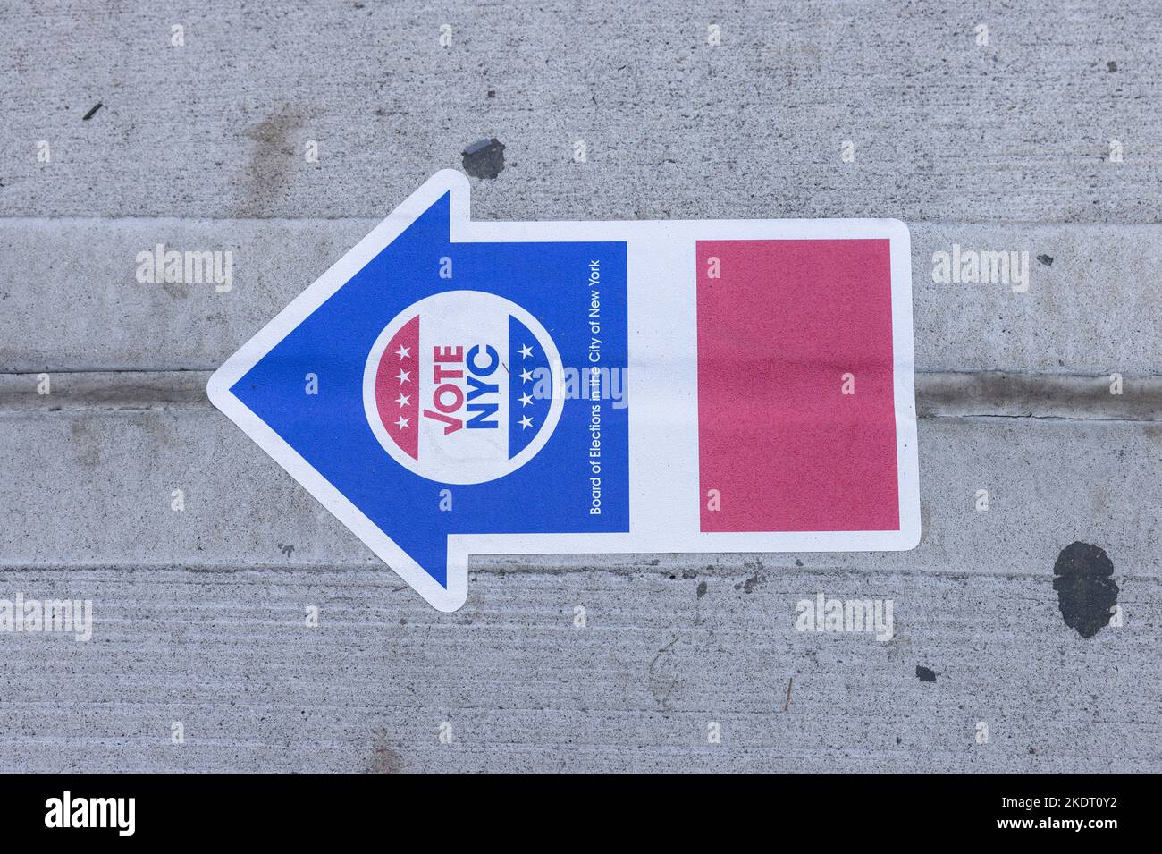 NEW YORK, N.Y. — November 8, 2022: A ‘Vote NYC’ sticker is seen near a polling site in Manhattan’s TriBeCa neighborhood on Election Day 2022. Stock Photo