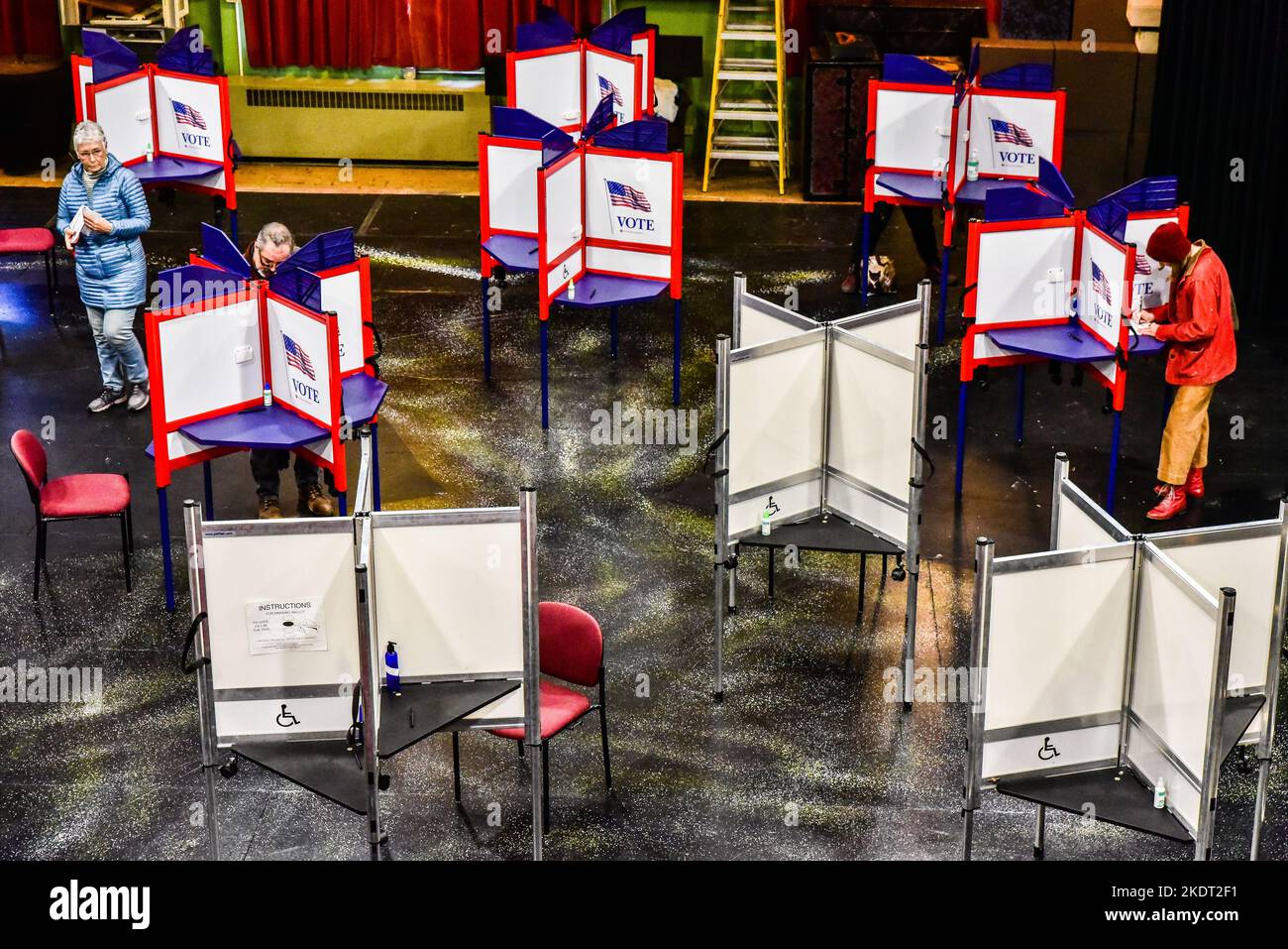 Balloting in the 2022 mid-term elections in the capital of the state of ...