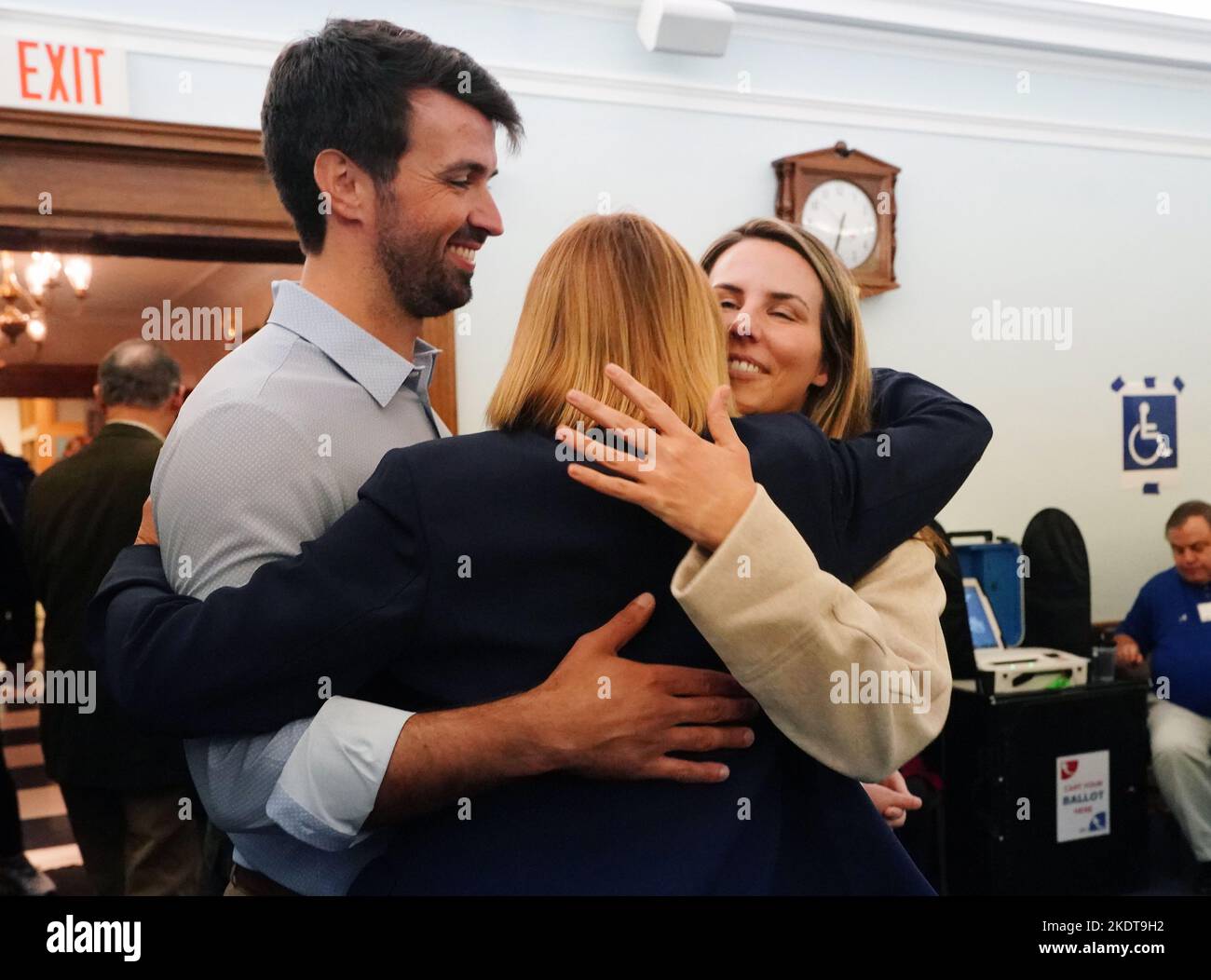 Ladue, United States. 08th Nov, 2022. U.S. Senate hopeful Trudy Busch