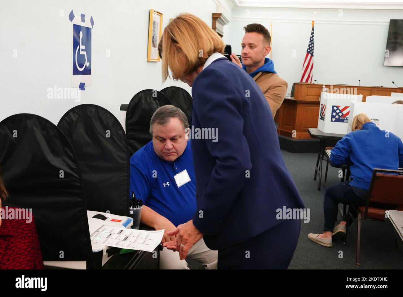Sen eric schmitt hires stock photography and images Alamy