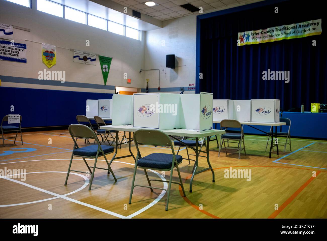 Alexandria, United States Of America. 08th Nov, 2022. As Americans head to the polls to vote in the 2022 Midterm Elections, voting stations are set up in the gymnasium at Lyles-Crouch Traditional Academy in Alexandria, Virginia, Tuesday, November 8, 2022. Credit: Rod Lamkey/CNP/Sipa USA Credit: Sipa USA/Alamy Live News Stock Photo