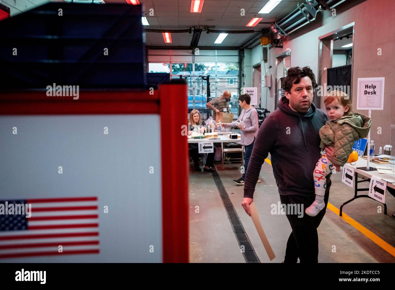 Alexandria, United States Of America. 08th Nov, 2022. As Americans head to the polls to vote in the 2022 Midterm Elections, voters trickle into the Alexandria Fire Department Headquarters Station Number 4 in Alexandria, Virginia, Tuesday, November 8, 2022. Credit: Rod Lamkey/CNP/Sipa USA Credit: Sipa USA/Alamy Live News Stock Photo