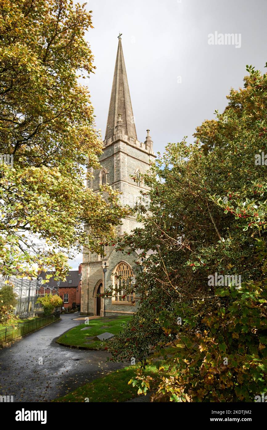 St Columbs cathedral in Derry the first purpose built protestant cathedral derry londonderry northern ireland uk Stock Photo