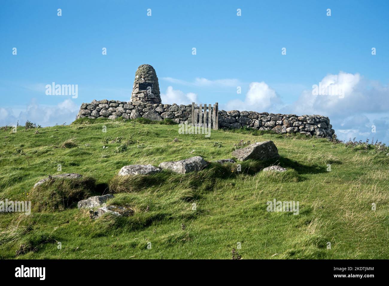 Ruins of Flora MacDonald's birthplace with memorial cairn at Milton, South Uist, Outer Hebrides, Scotland, UK. Stock Photo