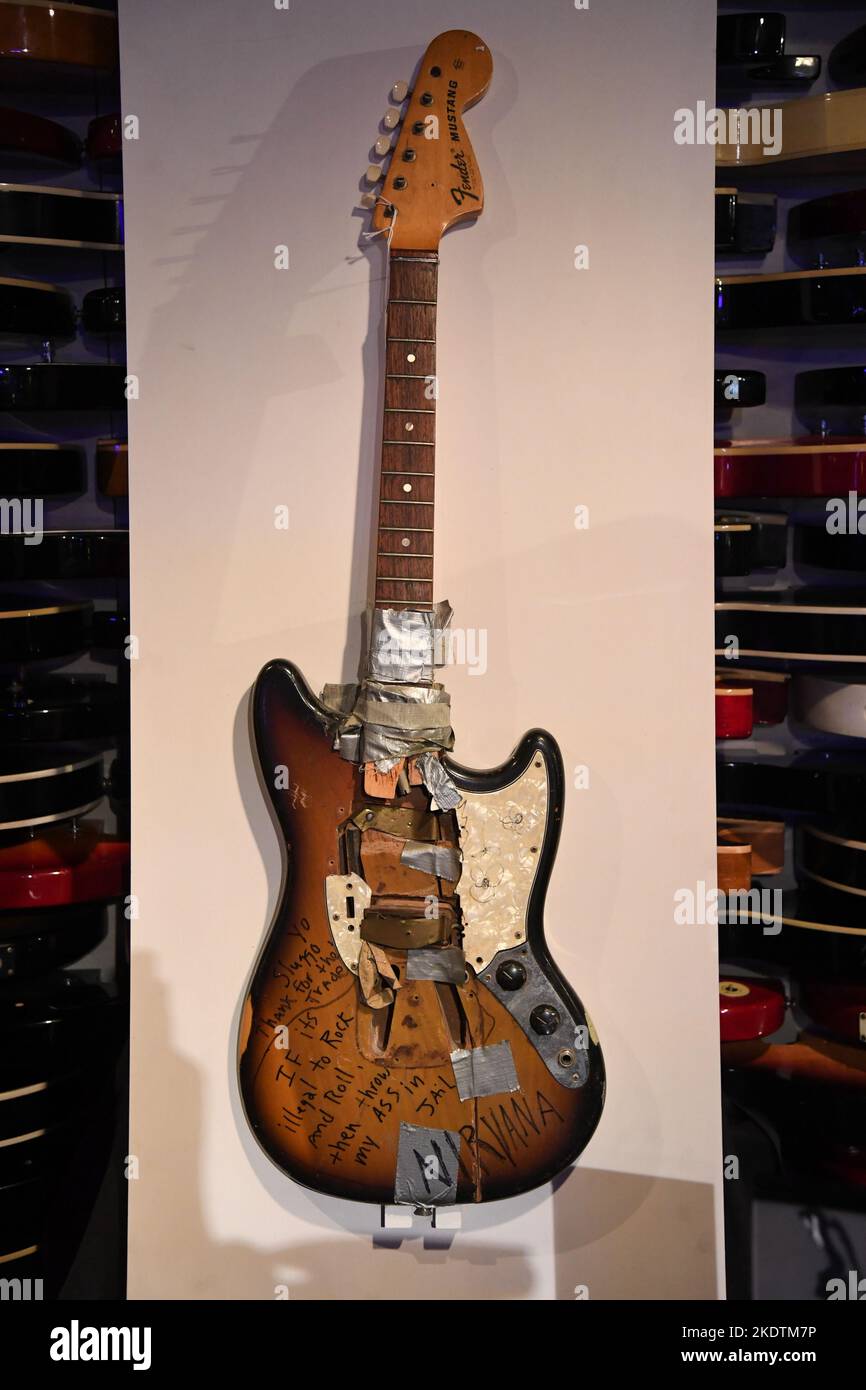 A 1989 Kurt Cobain stageplayed and smashed "Throw My Ass In Jail