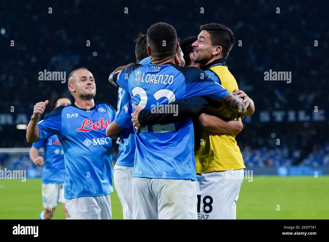 Hirving lozano celebrates 2022 hires stock photography and images Alamy