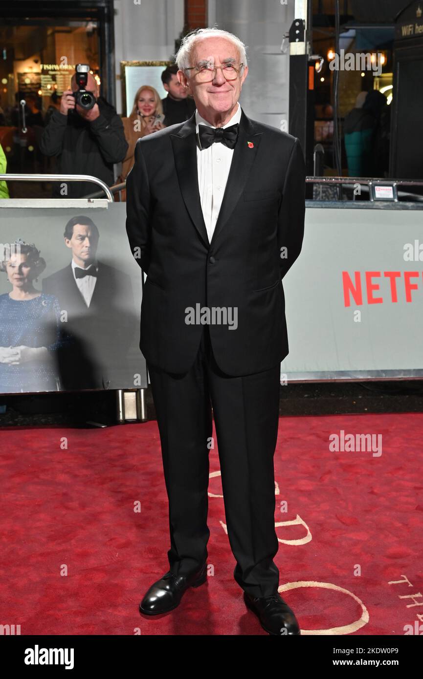 London, UK. 8th November, 2022. Jonathan Pryce attends Netflix Present the world Permiere - The fifth season of The Crown at Theatre Royal, Drury Lane, on 8 November London, UK. Stock Photo