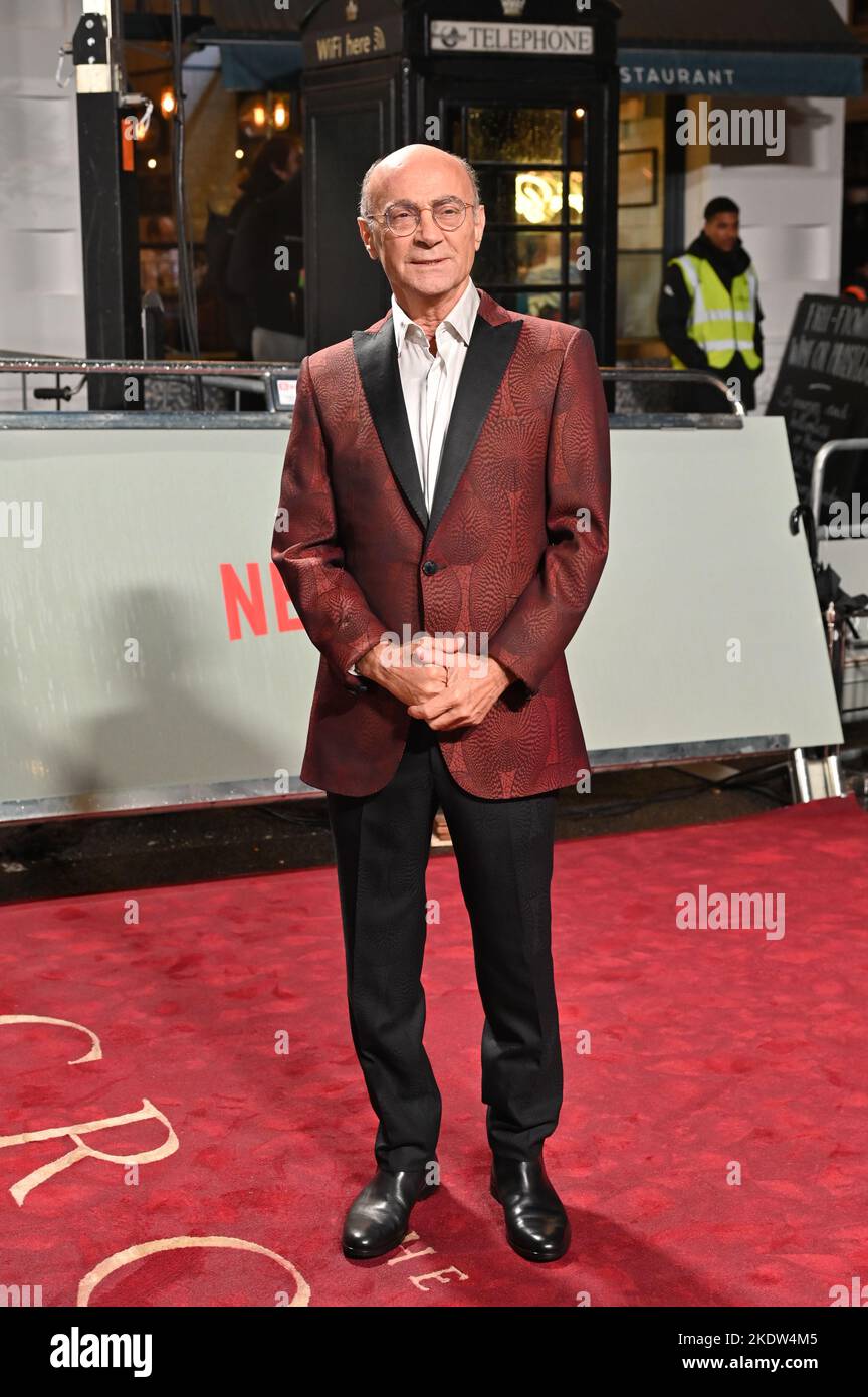 London, UK. 8th November, 2022. Salim Daw attends Netflix Present the world Permiere - The fifth season of The Crown at Theatre Royal, Drury Lane, on 8 November London, UK. Credit: See Li/Picture Capital/Alamy Live News Stock Photo