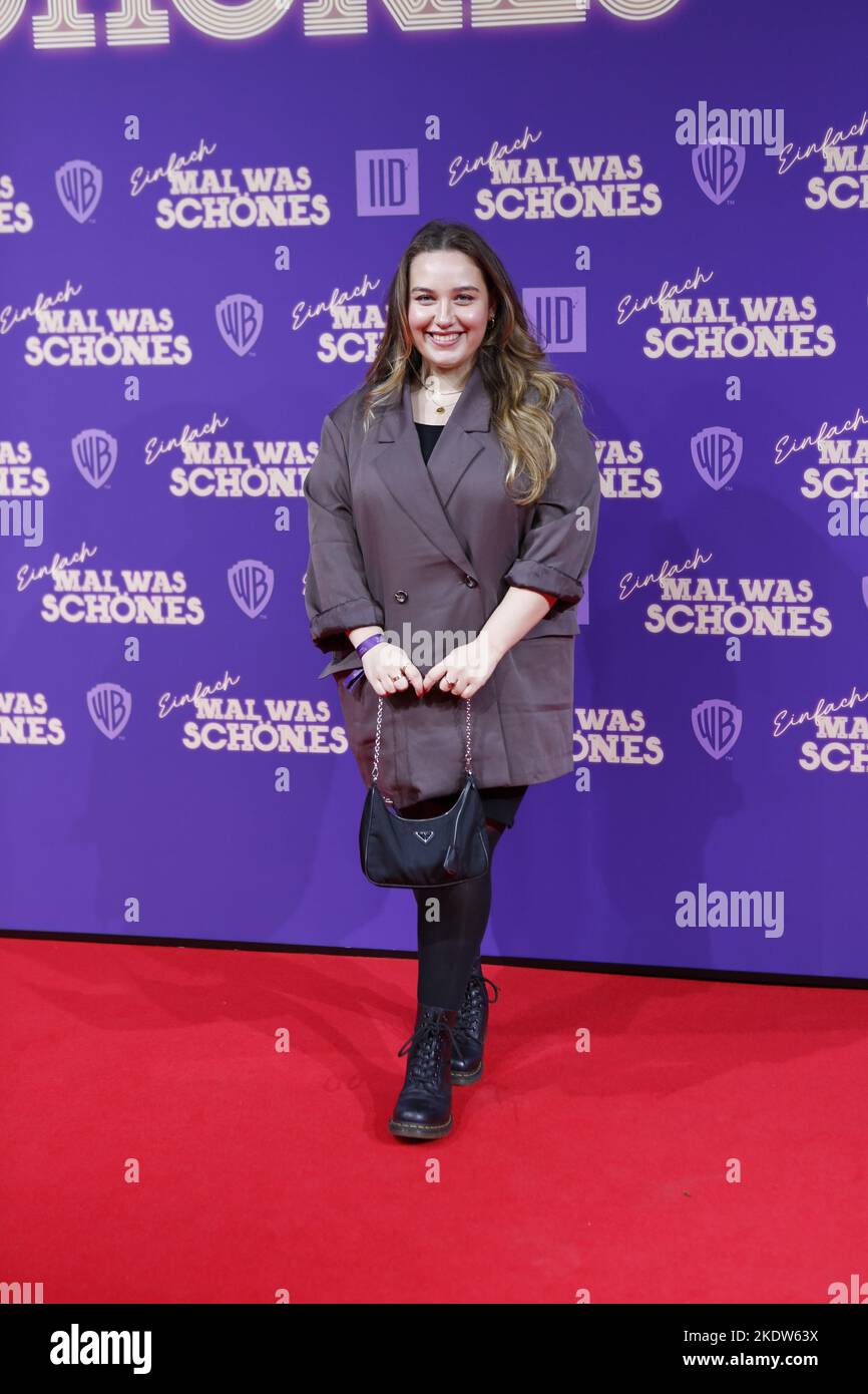 Dilara aylin ziem hi res stock photography and images Alamy
