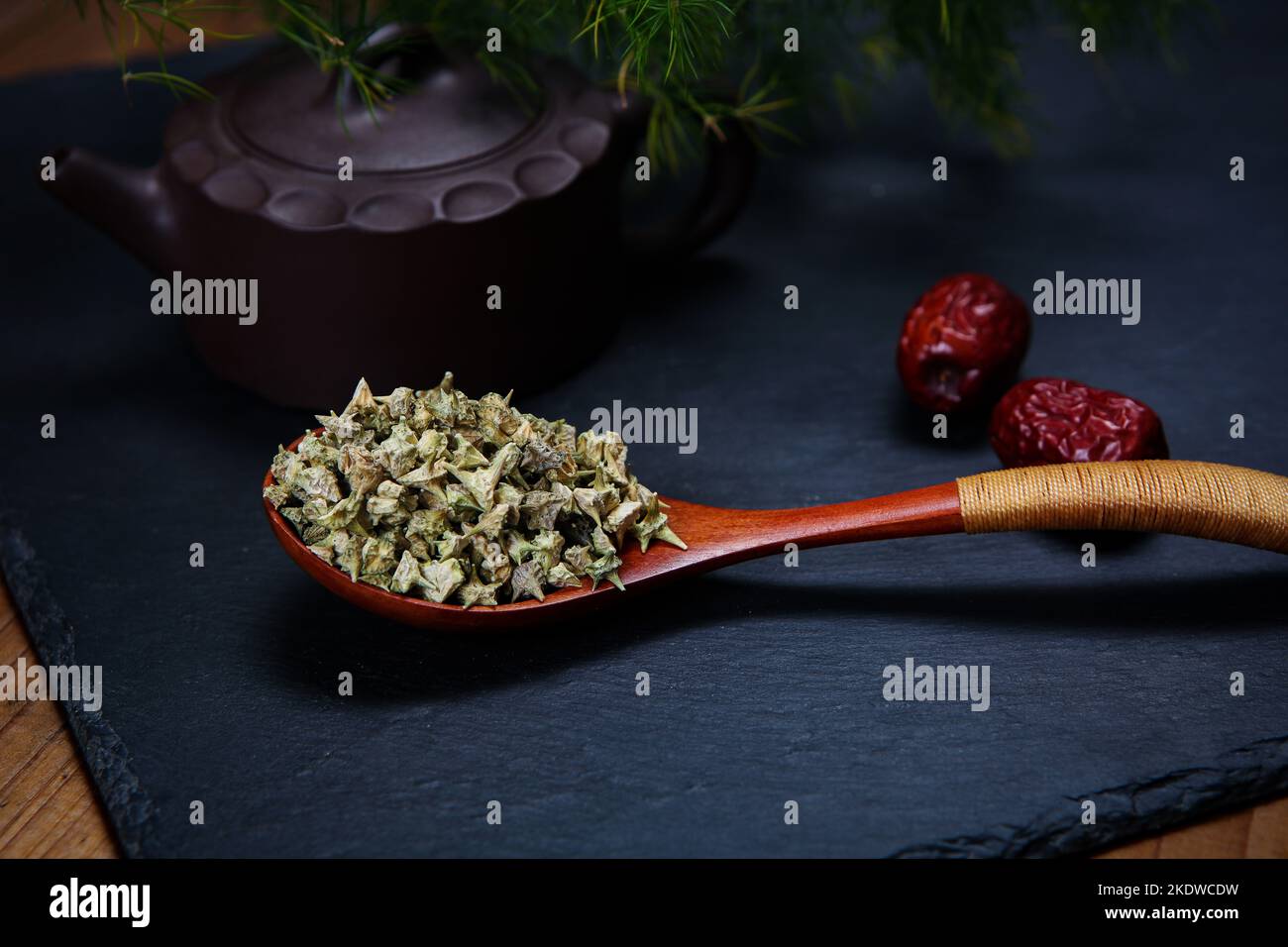Chinese herbal medicine white thistle Stock Photo - Alamy