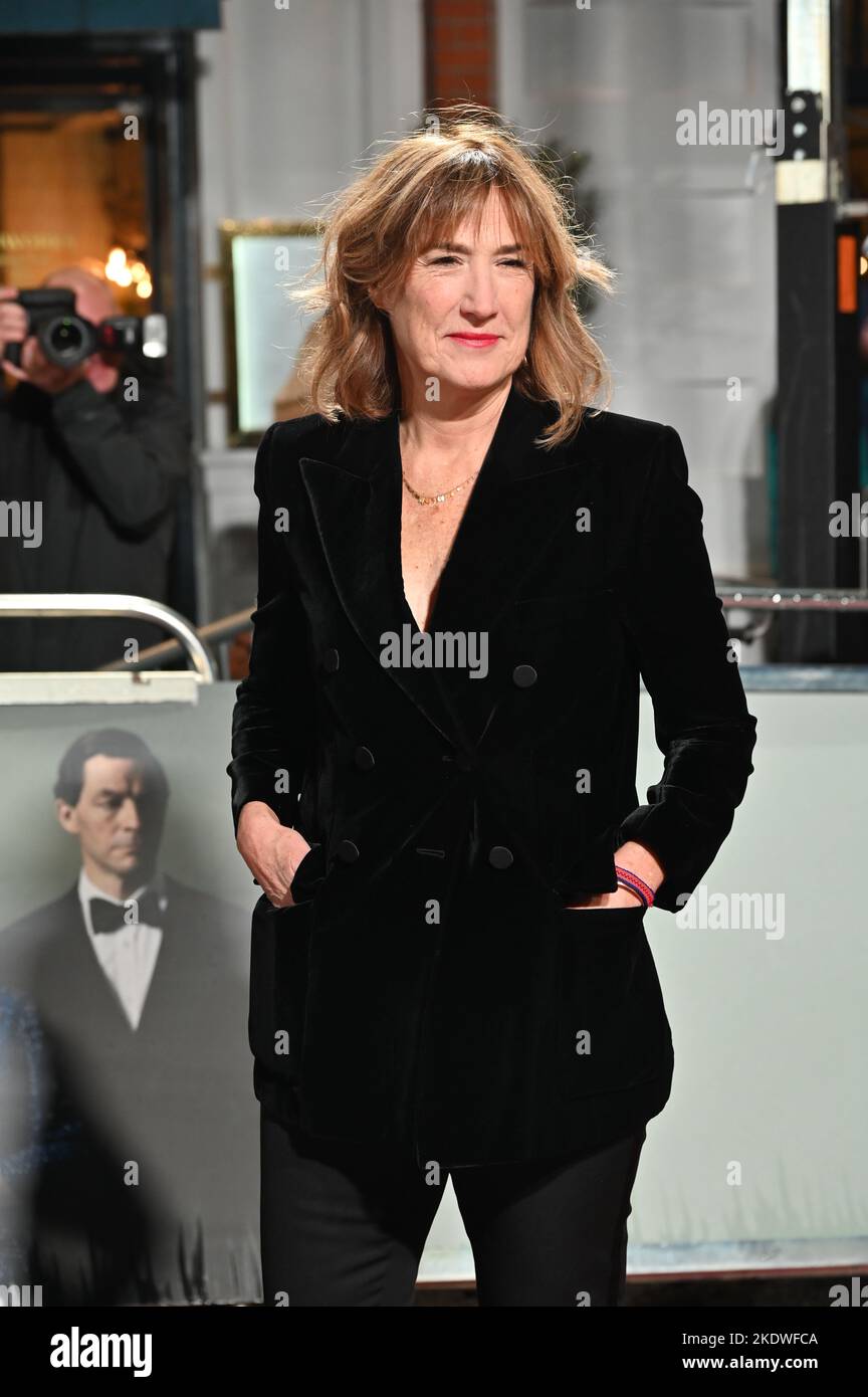 London, UK. 8th November, 2022. Jessica Hobbs attends Netflix Present the world Permiere - The fifth season of The Crown at Theatre Royal, Drury Lane, on 8 November London, UK. Credit: See Li/Picture Capital/Alamy Live News Stock Photo