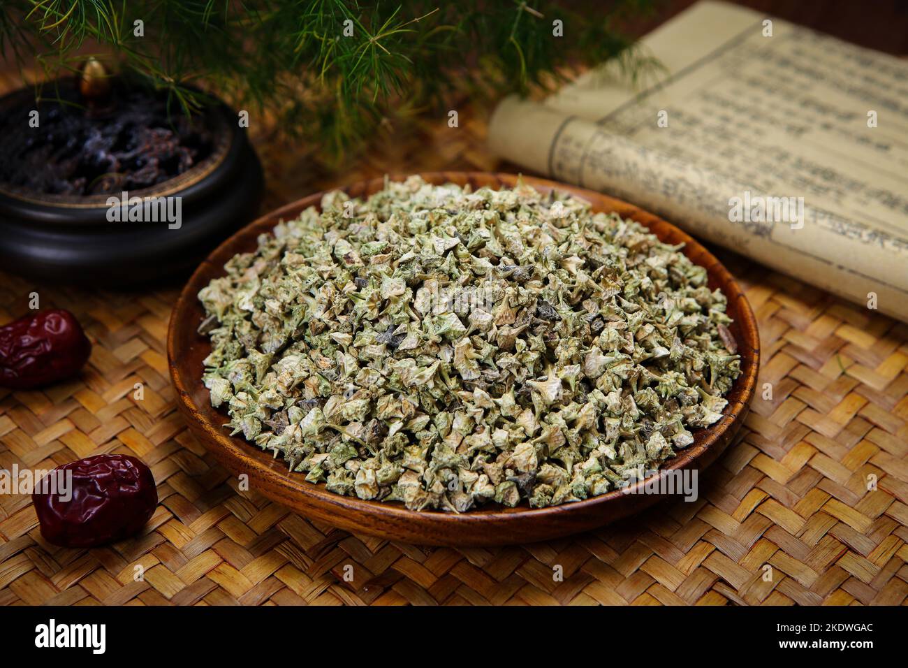Chinese herbal medicine white thistle Stock Photo - Alamy