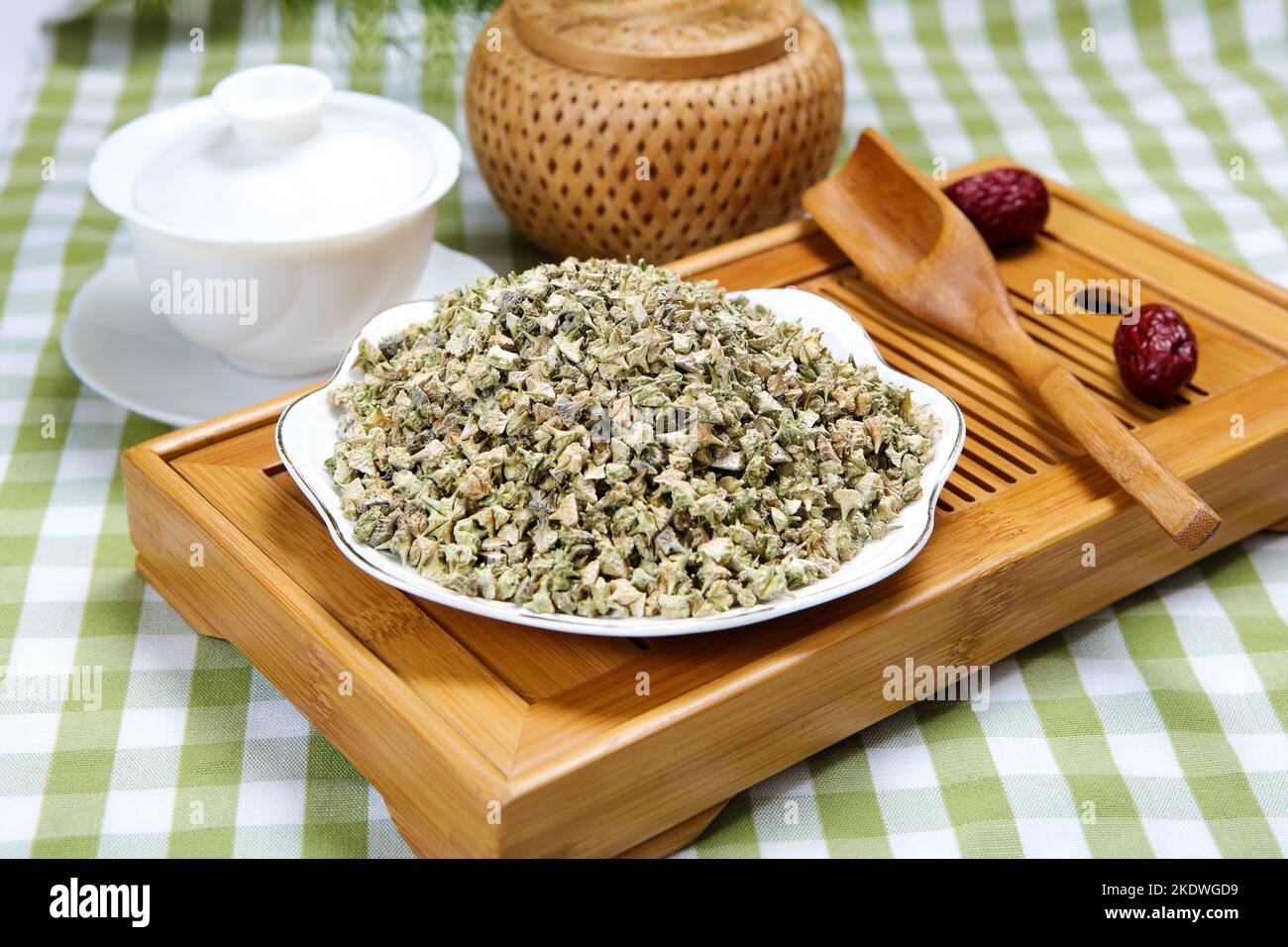 Chinese herbal medicine white thistle Stock Photo - Alamy