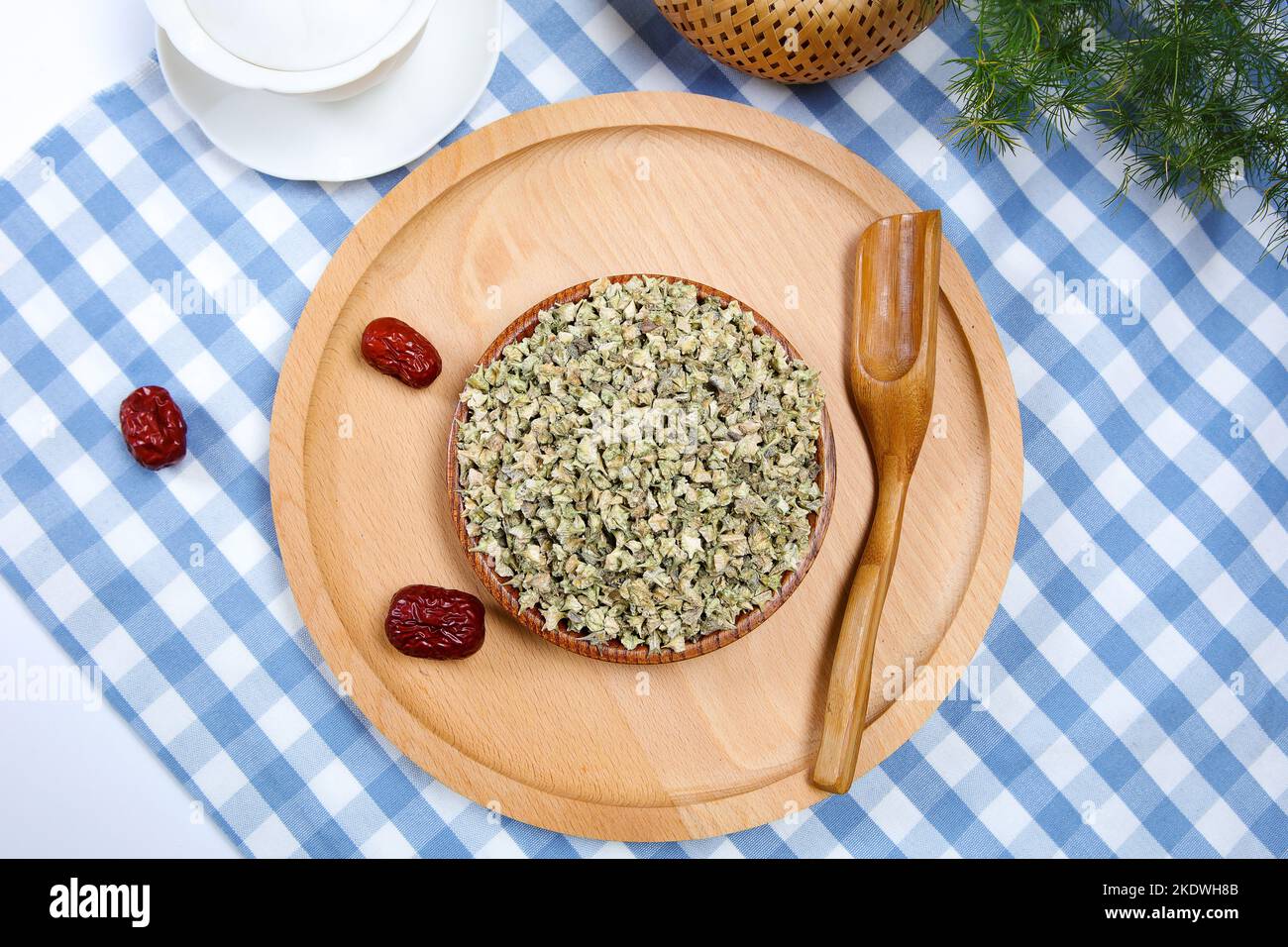 Chinese herbal medicine white thistle Stock Photo - Alamy