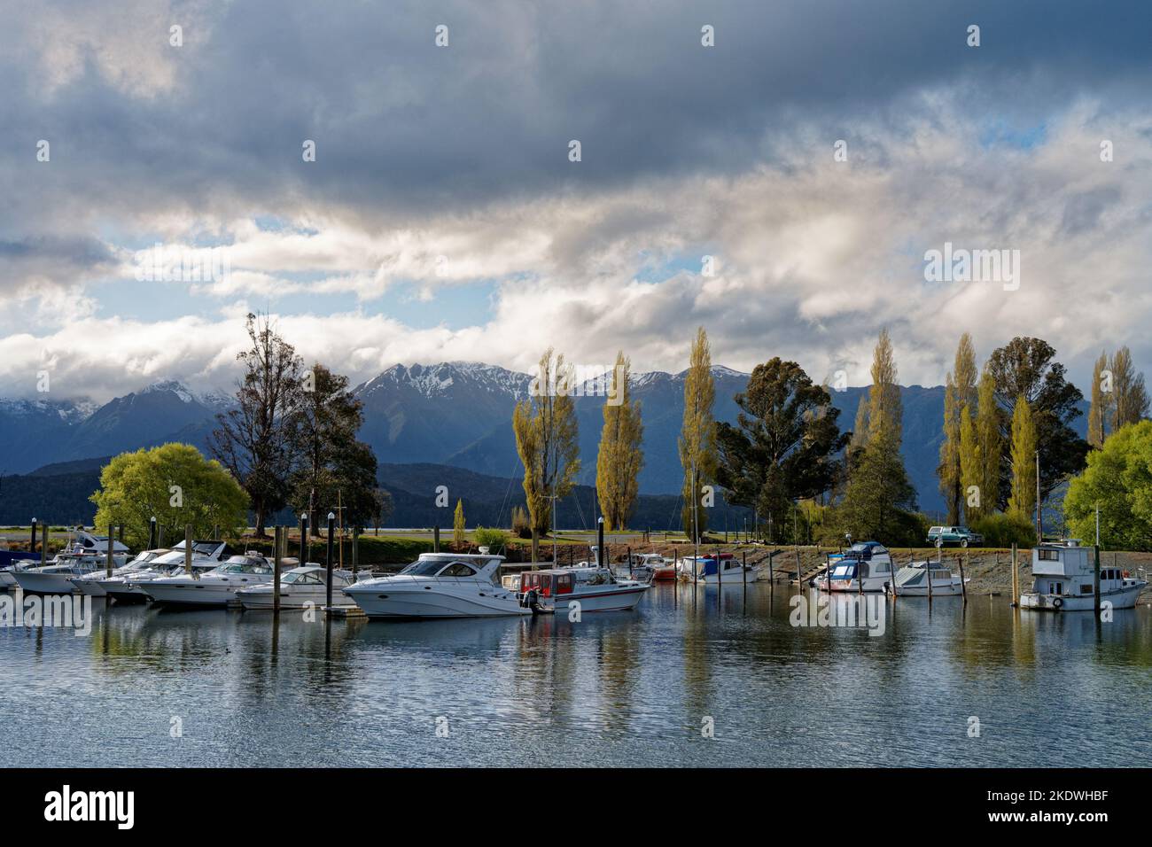 Lake Te Anau waterfront and marina. Te Anau, Southland, south island, Aotearoa / New Zealand. Stock Photo