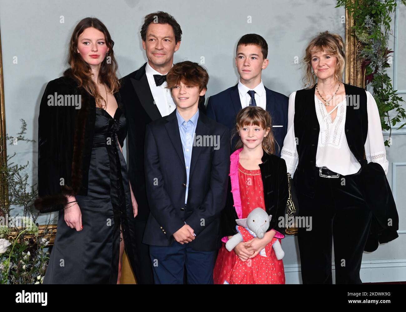 London, UK. 08th Nov, 2022. November 8th, 2022, London, UK. Dominic West and Catherine FitzGerald with their children Dora, Senan, Francis and Christabel arriving at the World Premiere of The Crown Season 5, Theatre Royal, Drury Lane, London. Credit: Doug Peters/Alamy Live News Stock Photo