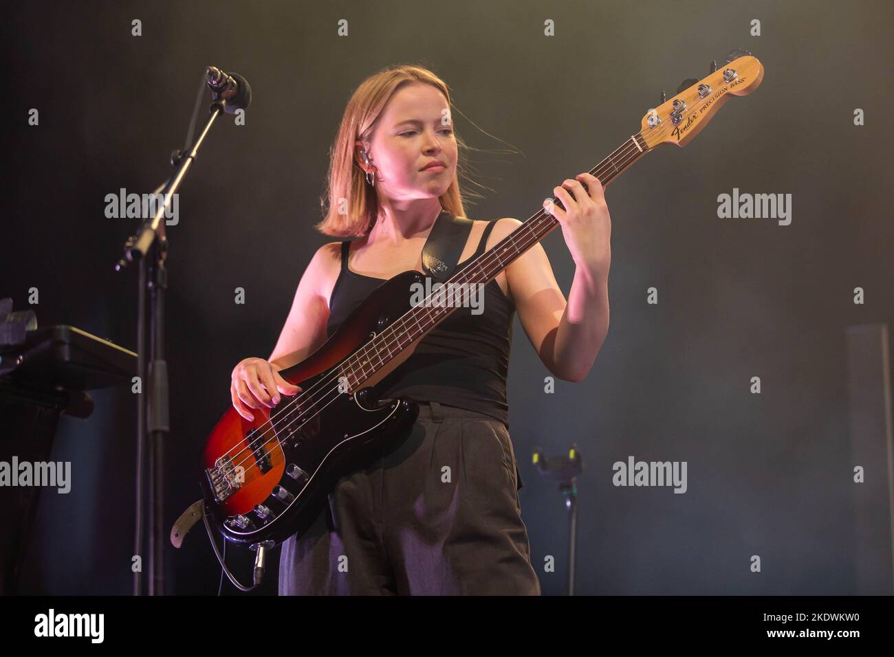 Edinburgh, Scotland 8th November 2022. Sigrid plays at a packed Usher Hall in Edinburgh on the UK leg of her How to Let Go tour. Stock Photo