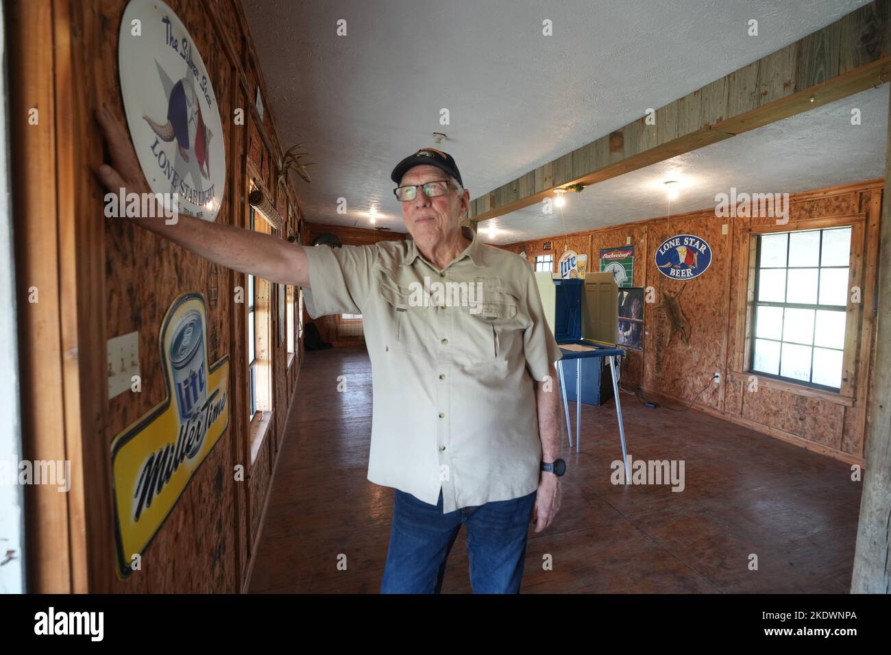 Live Oak County Texas USA, November 8 2022: Election Judge PHILLIP STORM waits in the old barbecue joint Ray's outside of Alice, Texas, for voters to arrive during the midterm elections in rural south Texas. The business has been closed about 15 years and is used regularly as a rural polling place. Credit: Bob Daemmrich/Alamy Live News Stock Photo