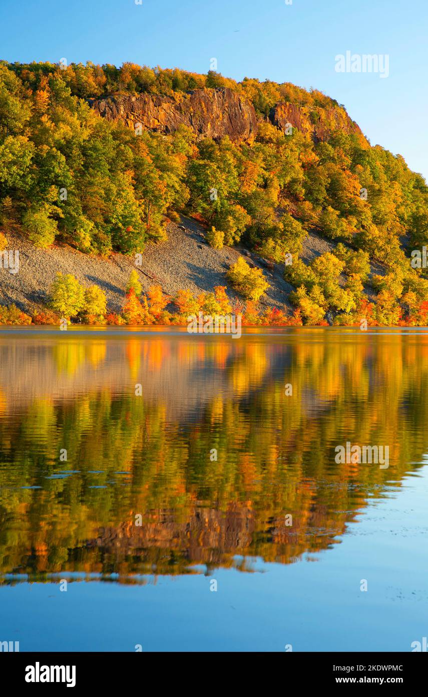 Black Pond, Black Pond State Boat Launch, Connecticut Stock Photo Alamy