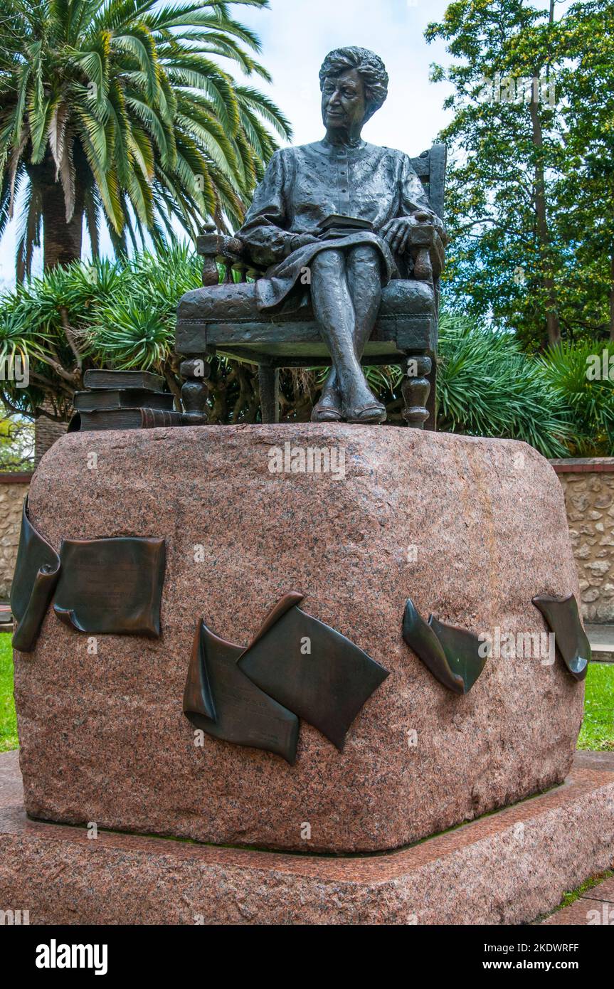 Statue of Dame Roma Mitchell, former lawyer, judge and state governor