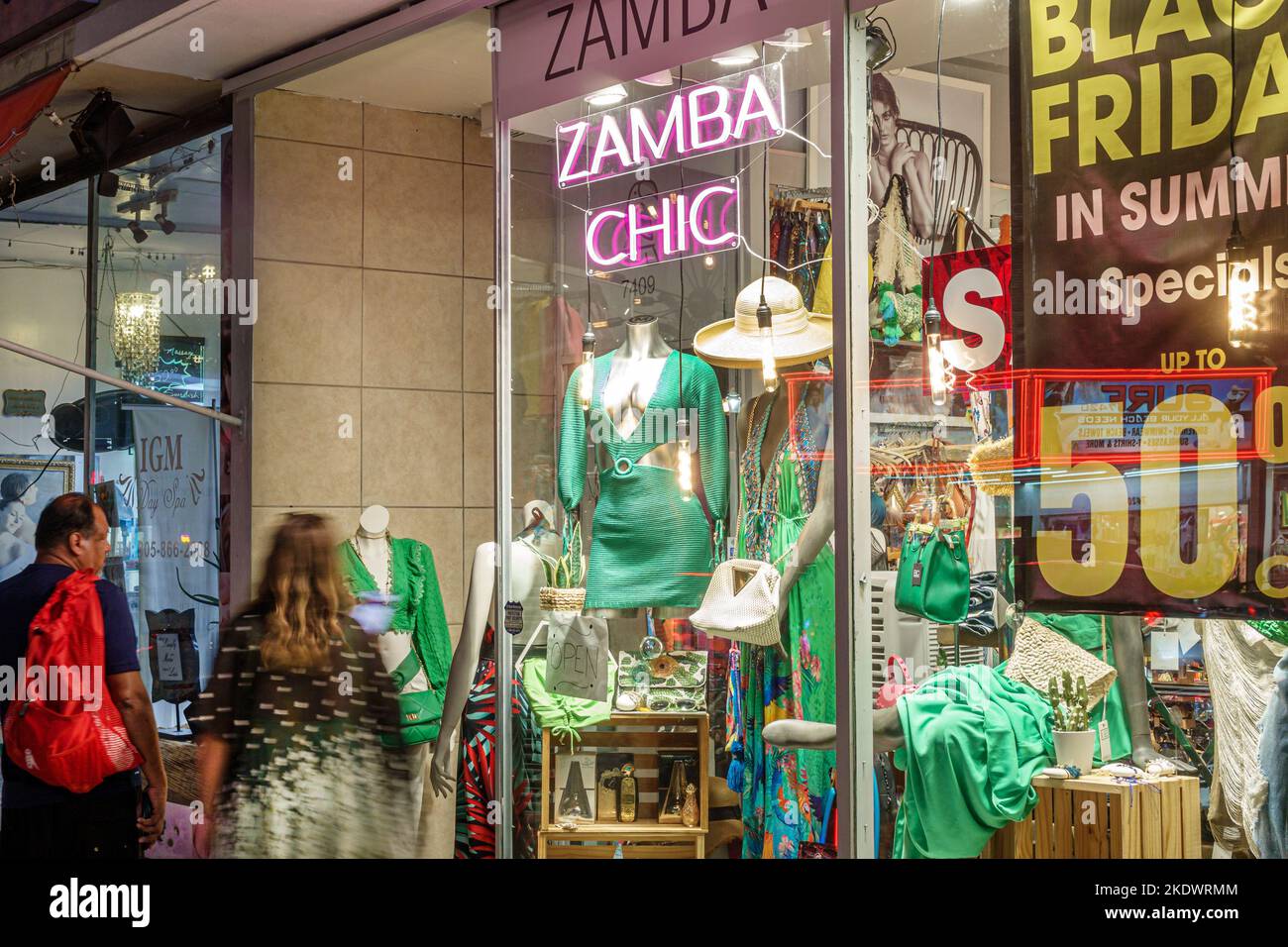 Man in womens night clothing hires stock photography and images Alamy