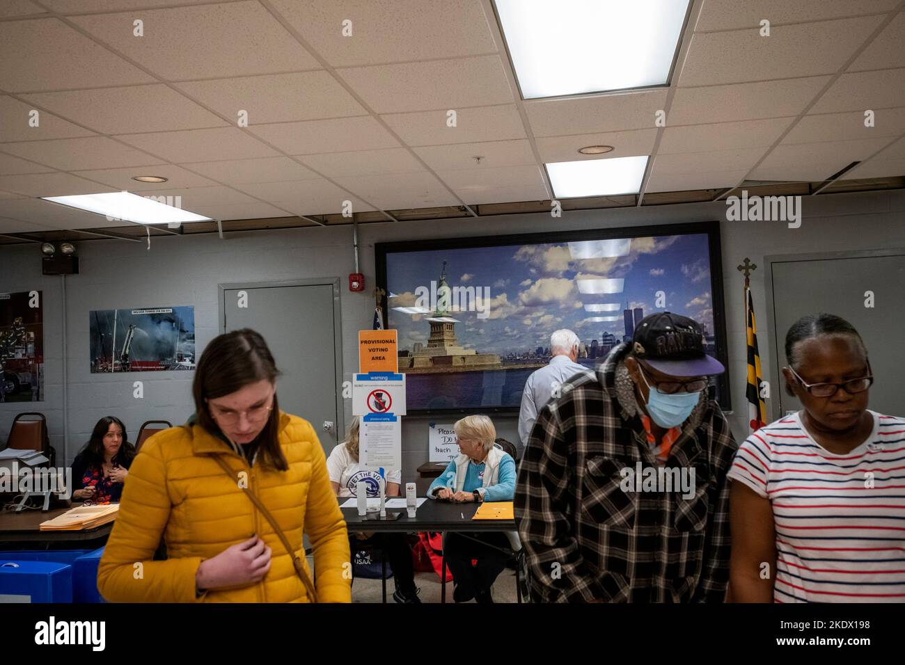 Annapolis, United States Of America. 08th Nov, 2022. As Americans head to the polls to vote in the 2022 Midterm Elections, voters arrive at the Eastport Volunteer Fire Company in Annapolis, Maryland, Tuesday, November 8, 2022. Credit: Rod Lamkey/CNP/Sipa USA Credit: Sipa USA/Alamy Live News Stock Photo