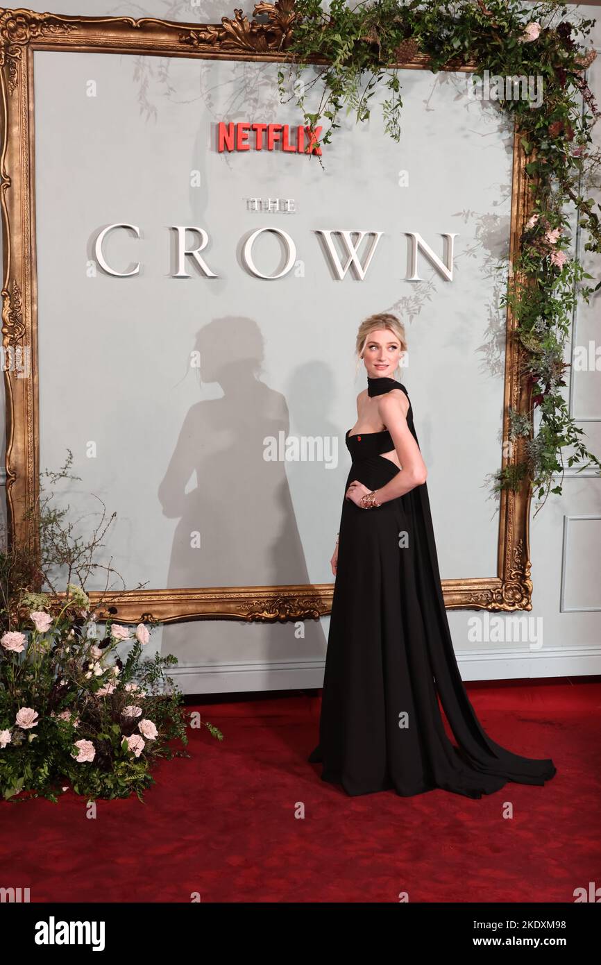 Elizabeth Debicki, The Crown Season 5 World Premiere, Theatre Royal