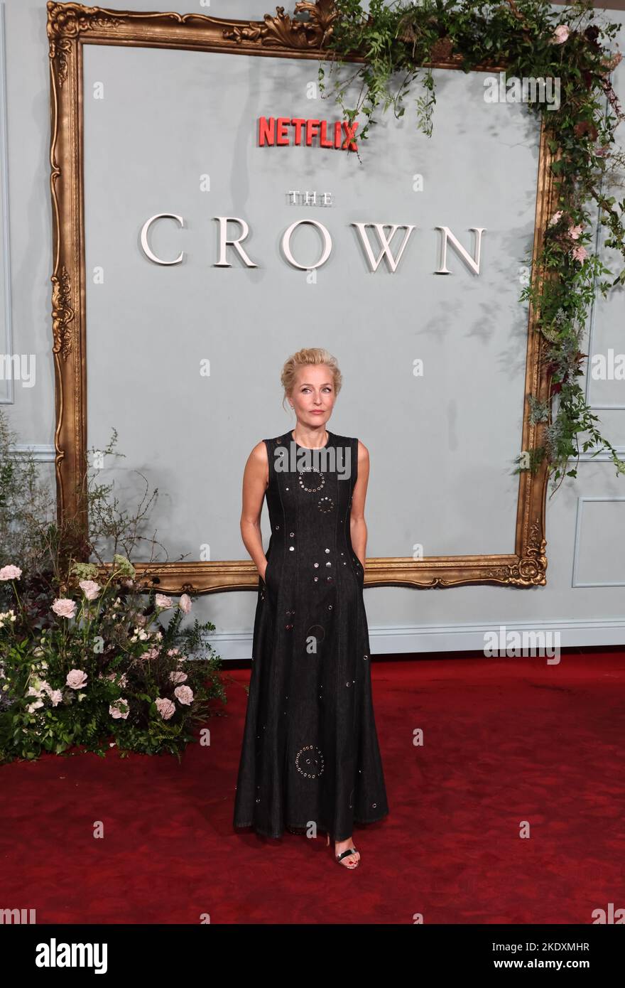 Gillian Anderson, The Crown Season 5 World Premiere, Theatre Royal