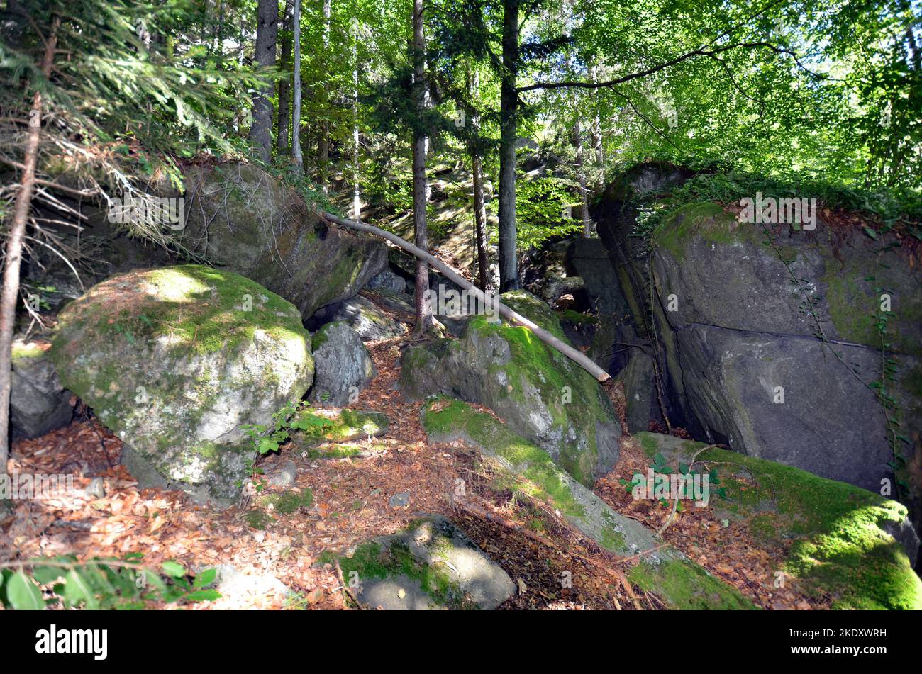 Austria, the so-called Hohl-Felsen - Hollow Rock - a natural wonder ...