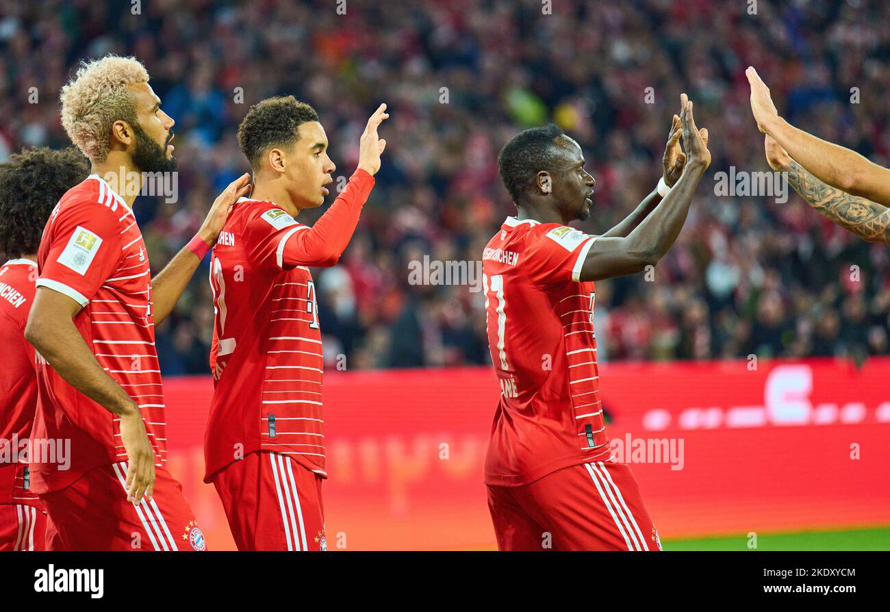 Munich, Germany. 08th Nov, 2022. Jamal MUSIALA, FCB 42 scores, shoots goal, Tor, Treffer, Torschuss, 1-0, celebrates his goal, happy, laugh, celebration with Eric MAXIM CHOUPO-MOTING (FCB 13) Sadio Mane (FCB 17) in the match FC BAYERN MÜNCHEN - SV WERDER BREMEN 1.German Football League on Nov 8, 2022 in Munich, Germany. Season 2022/2023, matchday 14, 1.Bundesliga, FCB, München, 14.Spieltag Credit: Peter Schatz/Alamy Live News Stock Photo