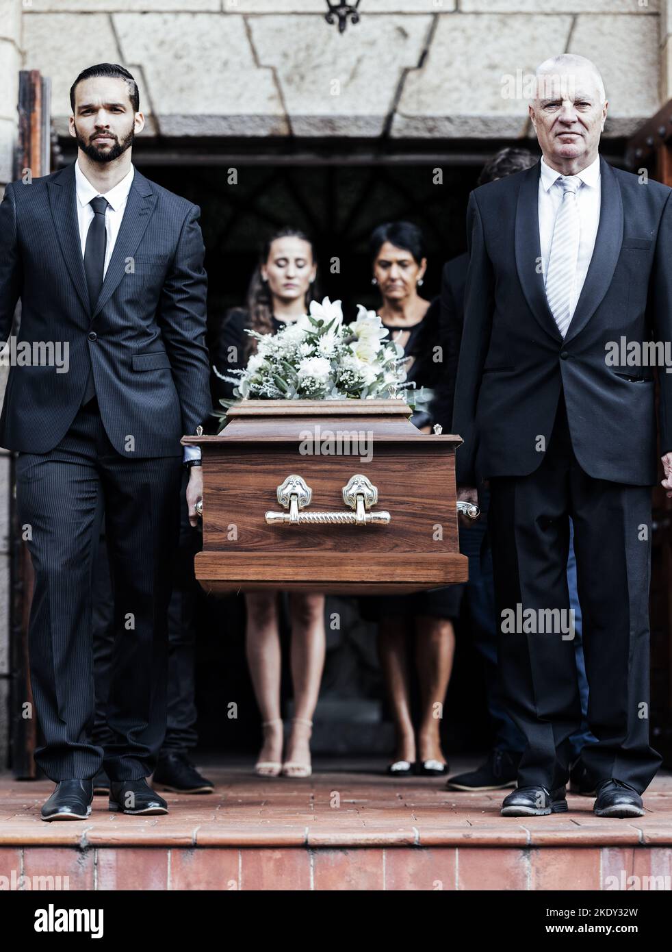 Person people mourning hires stock photography and images Alamy
