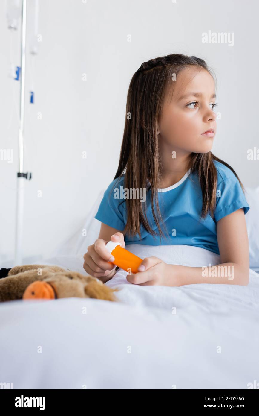 Hospital gown patient gown hi-res stock photography and images - Alamy