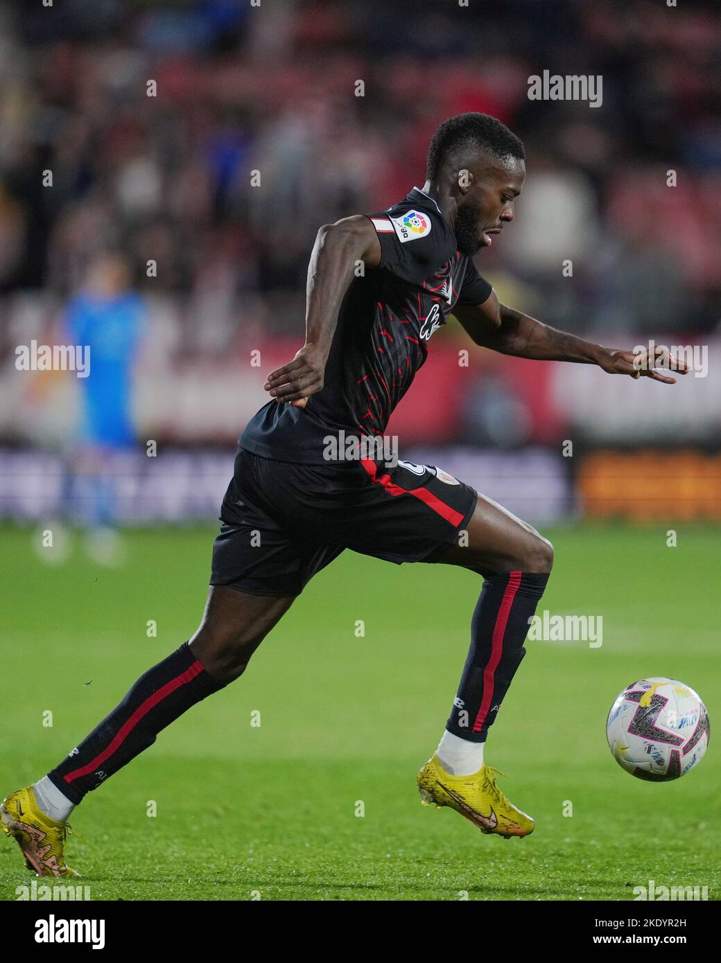 Valencia, Spain. 2nd Mar, 2022. Valencia's Gabriel Paulista vies with  Athletic Bilbao's Inaki Williams during the King Cup semifinal second leg  match between Valencia and Athletic Bilbao in Valencia, Spain, March 2, 2022.  Credit: Str/Xinhua/Alamy Live News