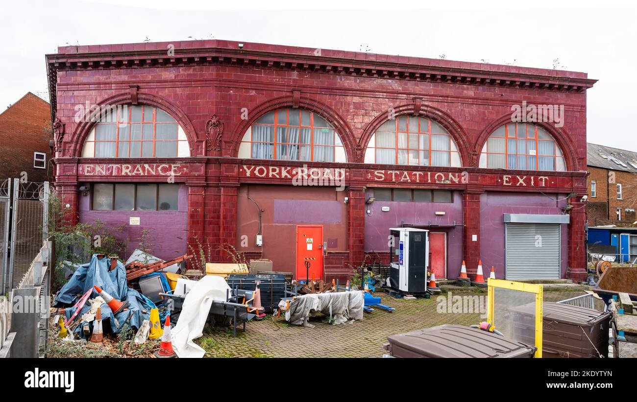 York Rd Station York Road Abandoned Underground Station Stock Photo - Alamy