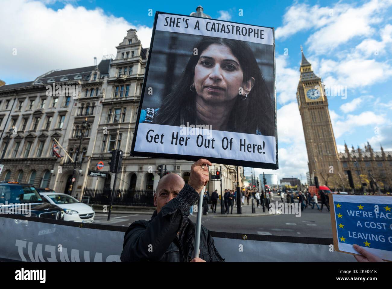 London, UK.  9 November 2022.  An anti Tory protester demonstrates in Westminster the day after Gavin Williamson, MP, resigned from his cabinet position.  Further concerns surround Suella Braverman, Home Secretary.  Credit: Stephen Chung / Alamy Live News Stock Photo