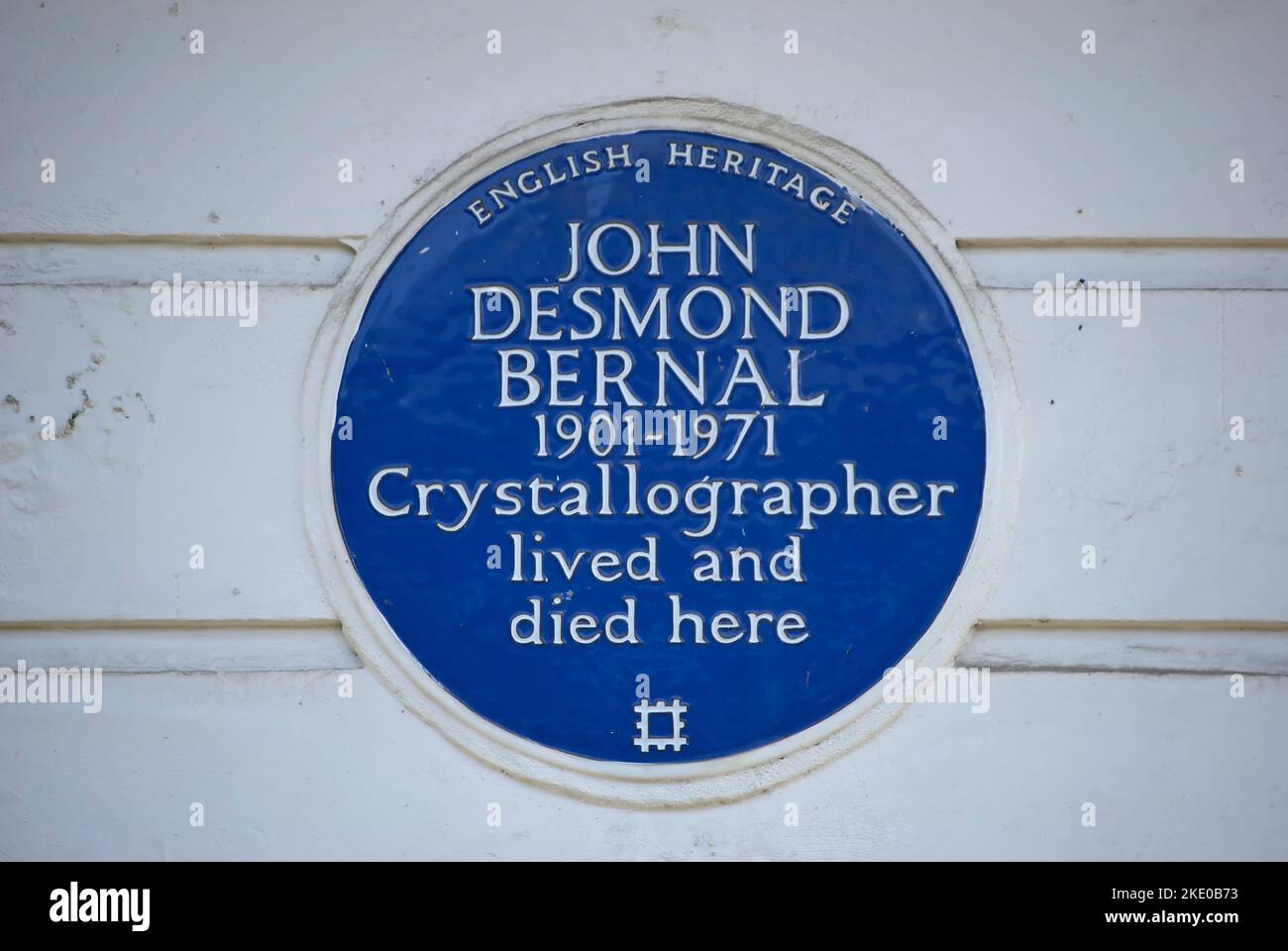 english heritage blue plaque marking a home of crystallographer john desmond bernal, camden, london, england Stock Photo
