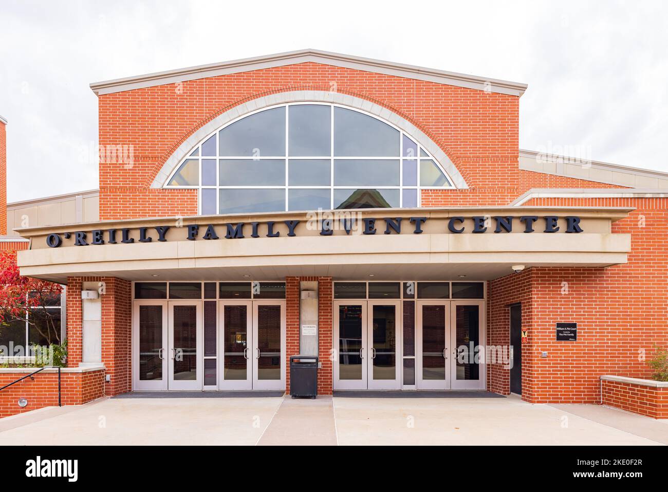 Missouri, OCT 29 2022 - Overcast view of the O'Reilly Family Event Center of the Drury University Stock Photo