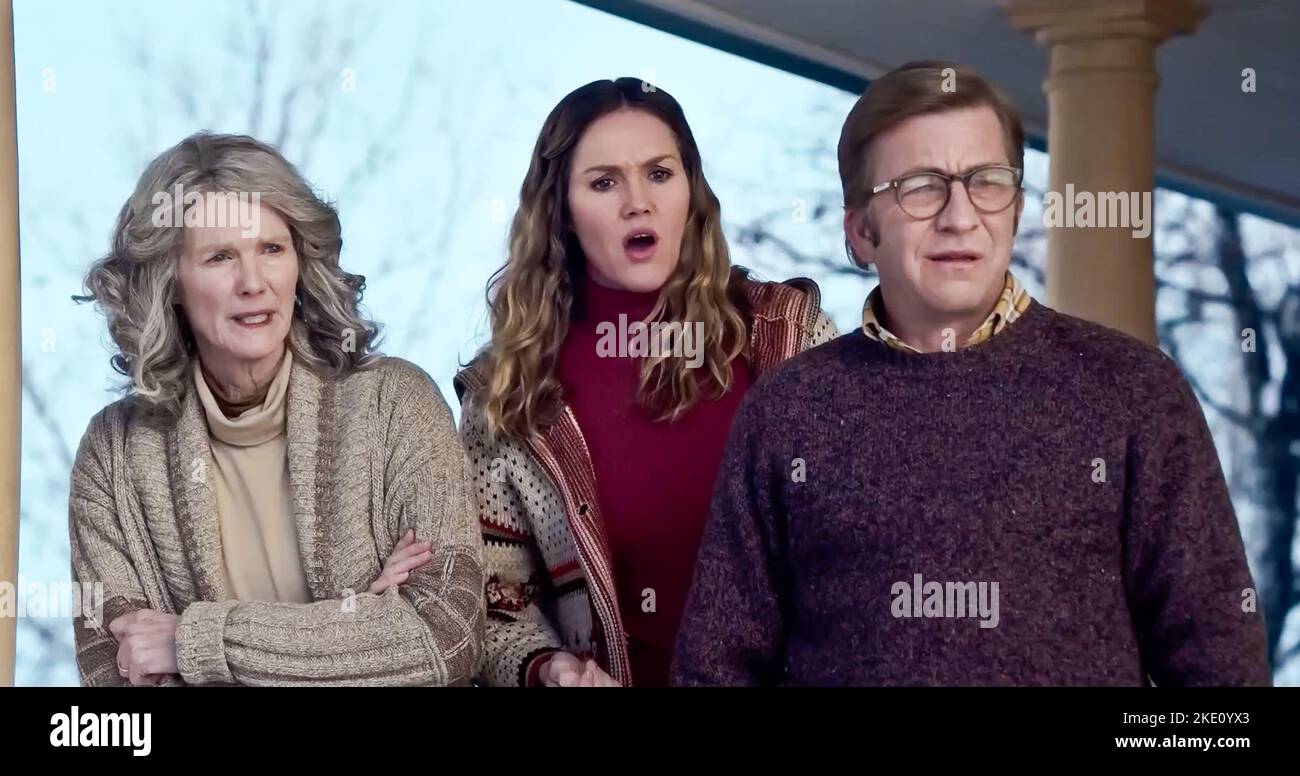 USA. Peter Billingsley, Erinn Hayes, Julie Hagerty, in a scene from the