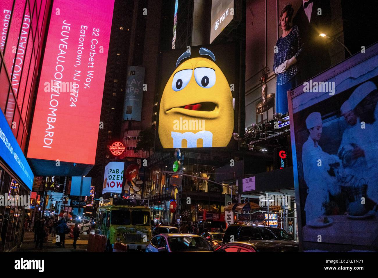 New York, New York, USA. 9th Nov, 2022. The mood in Times Square Election Night summed up by the yellow M&M electronic signage advertising the M&M World New York retail store. (Credit Image: © Milo Hess/ZUMA Press Wire) Stock Photo