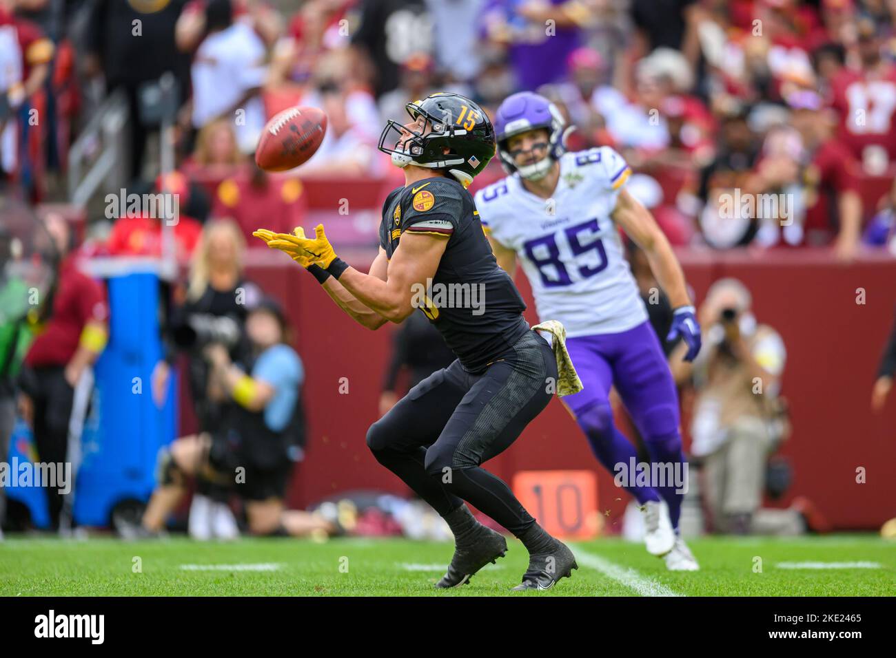 Landover, MD, USA. 6th Nov, 2022. Washington Commanders wide receiver Dax Milne (15) fields a punt during the NFL game between the Minnesota Vikings and the Washington Commanders in Landover, MD. Reggie Hildred/CSM/Alamy Live News Stock Photo